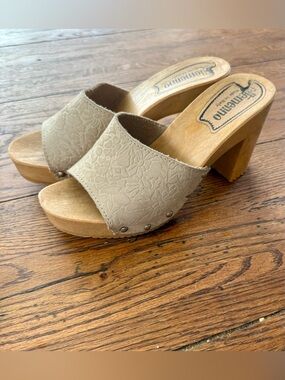 Vtg Ellemenno Vintage Clog Sandals Made in Italy Beige Leather Platform Heel